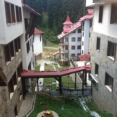 城堡群滑雪公寓酒店 潘波洛沃